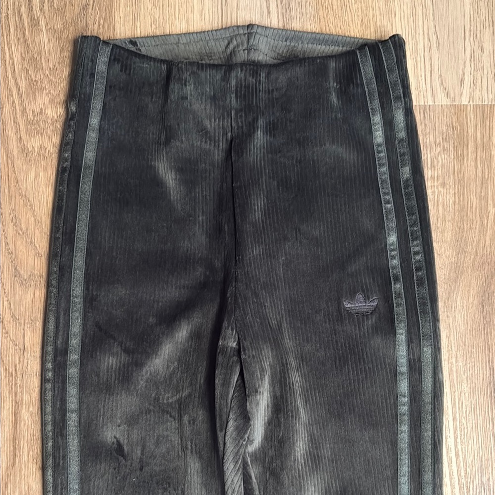 Adidas Velvet Flared Pants NWOT - XS - Picture 3 of 5